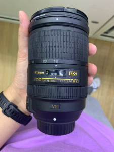尼康18-300一代77口径镜头