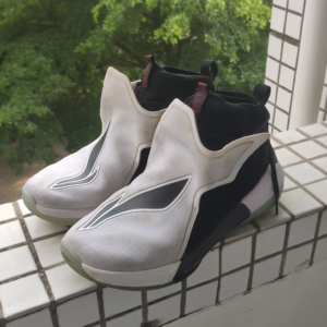 00tb17943505淘宝李宁驭帅12 41码 黑生胶0人付款119.