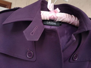 全新lassie 中长款风衣 购于专柜 大几百 识货喜欢的来