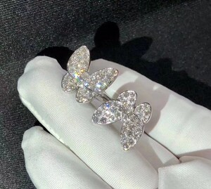 梵克雅宝蝴蝶满钻戒指