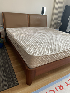 健威床~加爱蒙床垫~两件套480拉走北苑乐想汇自提~床垫很干