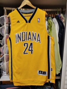 保罗乔治球衣步行者24号