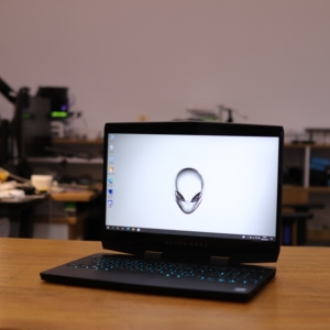 外星人m15r1 i7-9750h搭配rtx2060笔记本成