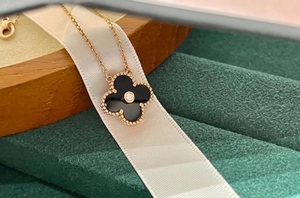 梵克雅宝四叶草750