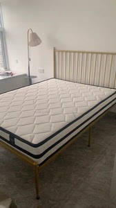 雅阁瑞斯 弹簧床垫1.5米×2米×21厘米,没使用过,全新