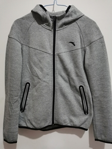 安踏女外套m码  工作变动处理 喜欢带走