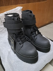 tb403899淘宝boylondon童鞋春新款男女童经典黑金老鹰