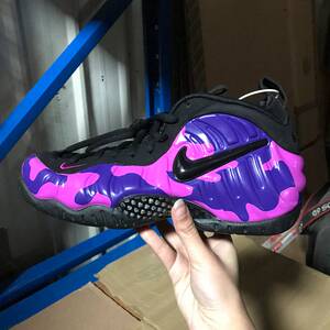 nike耐克 紫迷彩泡 喷泡篮球鞋