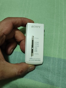 索尼/Sony srf-s56收音机，白色 全原无修，原装机