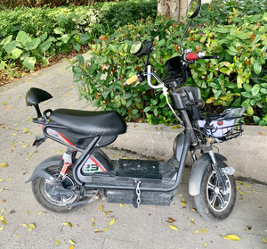 极酷电瓶车碟刹