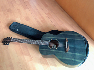 【出】diana靛蓝色36寸吉他,当时报吉他课的时候买的,九