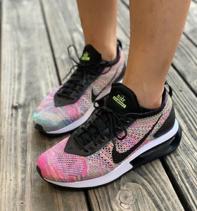 nike air max flyknit racer女子彩虹