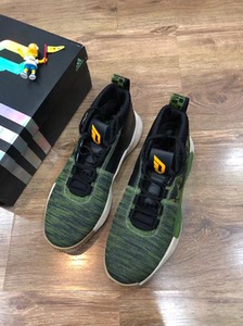 全新利拉德5绿迷彩 43码 399 非真假问题不退换 默认顺