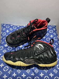 nike yeezy夜光黑椰子泡 44码偏小一码 9新成色6