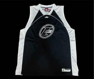 艾弗森球衣锐步