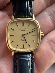 瑞士中古浪石英女表 表头全原装 后配带扣 品相还不错 走时正