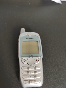 000人付款淘宝西门子8008经典手机,成色看图,原装电池还行,打电话你听