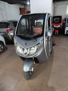 爱象东威电动三轮车1800瓦大功率,液压刹车,脚刹.立马集团