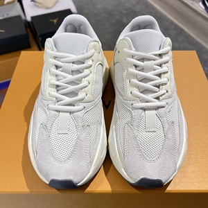 000人付款淘宝adidas yeezy 700 椰子700 灰白 米白复古499120lll