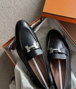 爱马仕hermes 乐福鞋皮鞋h扣经典款黑银