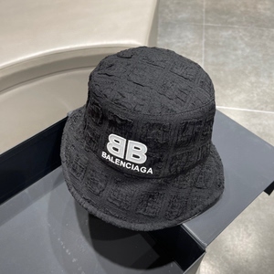 巴黎世家渔夫帽