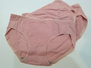 三条装包邮12元出,纯棉女装内裤,百分之百纯棉,总的有40多