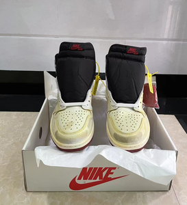 aj1做旧尿渍 全新原盒 46码 平台购入扣子未拆 价格27