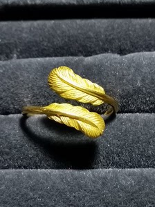 周生生黄金戒指足金密语羽毛戒指