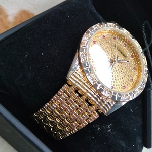 瑞士宝航满天星手表,爸爸送的,没有电池!98成新!没有人带过