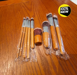 优家(uplus)檀花竹柄羊毛化妆刷8支套刷