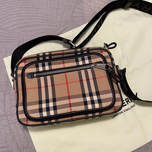 burberry巴宝莉经典格纹相机包单肩斜挎包
