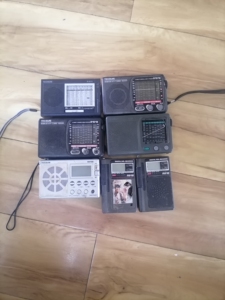 德生r911等7台收音机,r1012两台,r909一台,r8