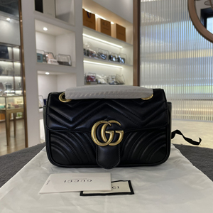 全新gucci古驰marmont马蒙小号22黑金 爱心波浪纹