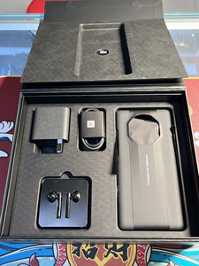 华为mate40rs保时捷包装盒配件齐全!全套包装配件全新没