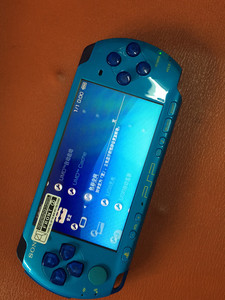 psp3000 白色,红黑色,双蓝色0人付款1699