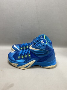 42码 耐克詹姆斯士兵8篮球鞋