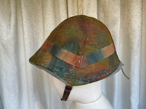 瑞士m18作战钢盔,含双面伪装色迷彩布盔罩