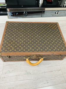 lv老花古董箱子65单层,成色如图,正常使用痕迹,手提后换
