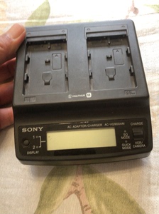 索尼/Sony AC-VQ900AM电源适配器