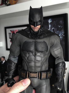 hottoys 大本蝙蝠侠 正义联盟 增肌重涂