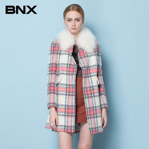 BNX秋冬女装撞色格纹拼接毛呢外套貉子毛领大衣s码，仅试穿过