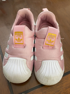 000人付款淘宝adidas阿迪达斯贝壳头女鞋,九成新