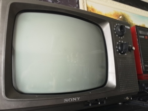 索尼显像管电视 索尼古董电视 80年代产品,黑白电视机 型号