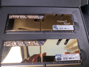 芝奇皇家戟3600c14 4000c16 4400c17内存