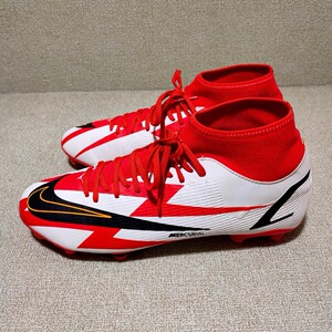 耐克刺客14实战足球鞋42码,二手闲职保证支持鉴定,成色很新_阿里巴巴