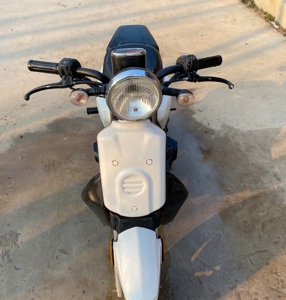 轻骑铃鹿小摩托,50cc排量,里程跑了一万多,不能挂牌,仅限