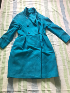 图4-5:mecity湖蓝色修身呢子大衣，155码，买来12