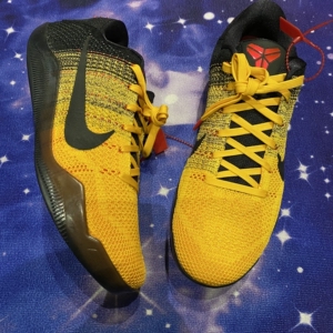 nike 科比11 黑黄 zk11 李小龙 全新完美收藏品相