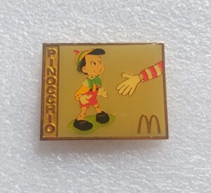 麦当劳胸章