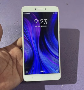 小米max2 4 32g 骁龙625处理器 6.44寸屏幕